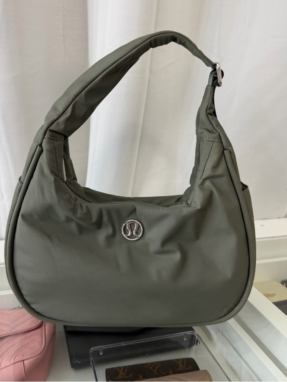 Lululemon City Essentials Shoulder Bag 4L